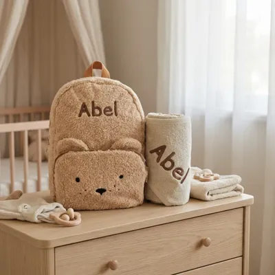 Rugtas Babycadeauset Kidzroom Rugzak Pisa Comfort Friends Brown met naam