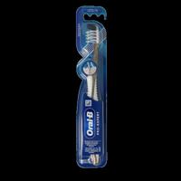 Oral B Pro-Expert cross action tandenborstel clean medium 1 Stuks