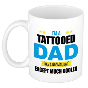 Tattooed dad mok / beker wit 300 ml - Cadeau mokken - Papa/ Vaderdag   -