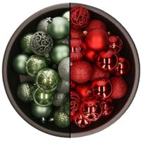 74x stuks kunststof kerstballen mix van salie groen en rood 6 cm