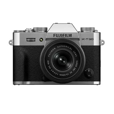 Fujifilm X-T30 III zilver + XC 13-33mm F/3.5-6.3 OIS Fujifilm X-T30 III zilver + XC 13-33mm F/3.5-6.3 OIS