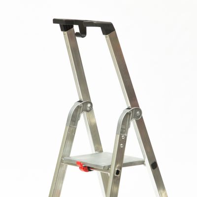 Semi prof huishoudtrap 7 treden Semi prof huishoudtrap 7 treden