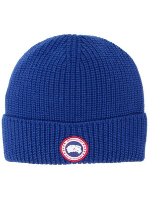 Canada Goose bonnet à patch logo - Bleu