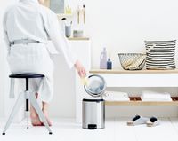 Brabantia newIcon pedaalemmer 5 liter met kunststof binnenemmer - Matt Steel Fingerprint Proof - thumbnail