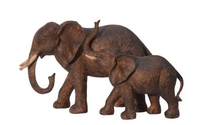 A RESIN GROUP OF AN ELEPHANT WITH CALF
