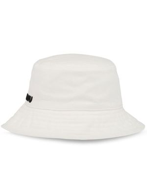 Miu Miu bob à logo brodé - Blanc