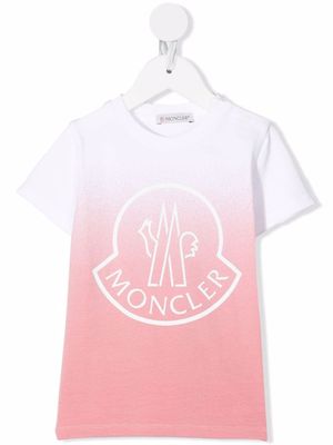 Moncler Enfant t-shirt à logo imprimé - Rose