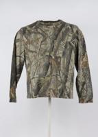 Vintage Utfitters Ridge T-Shirt in Camouflage Color Size XL