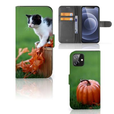 iPhone 12 | 12 Pro (6.1") | Telefoonhoesje | Met pasjeshouder | Kitten