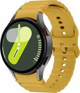 Wave Sportband met aansluitknop - Oker - Samsung Galaxy Watch 6 Classic - 47mm & 43mm Wave Sportband met aansluitknop - Oker - Samsung Galaxy Watch 6 Classic - 47mm & 43mm