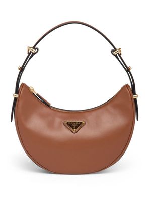 Prada sac porté épaule Arqué en cuir - Marron