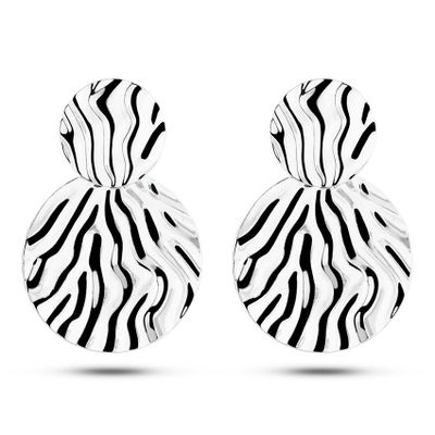 Oorknoppen Relief zilver 40 mm