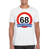 68 jaar and still looking good - t-shirt verkeersbord print - wit - heren - verjaardag