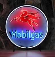 Mobilgas Neon Verlichting Met Achterplaat 64 x 64 cm - thumbnail