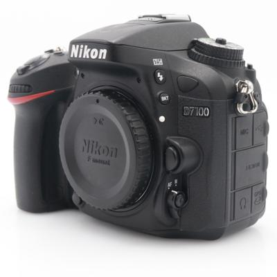 Nikon D7100 body occasion