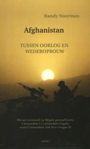 Afghanistan, tussen oorlog en wederopbouw (Paperback)