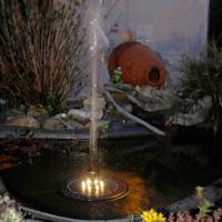 Solar fontein jet - fontein op zonne energie - warm wit licht - meerdere effecten | solarlampkoning