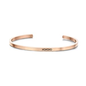 Key Moments 8KM-B00144 Stalen open bangle met tekst xoxoxo zirkonia one-size rosékleurig