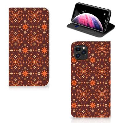 Apple iPhone 11 Pro Max | Hoesje met Magneet | Batik Brown