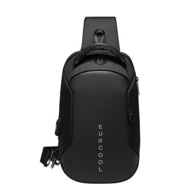 Multi functie Crossbodytassen mannen borst tas water afstotend schoudertas met USB-Oplaadpoort (zwart)