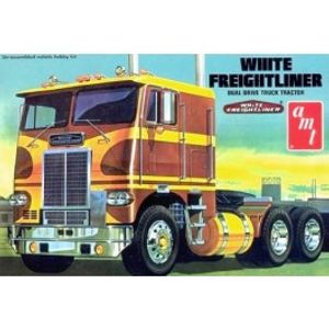 AMT White Freightliner 1/25