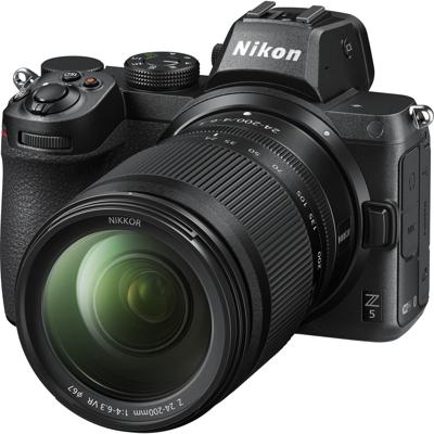 Nikon Z5 Kit + 24-200mm