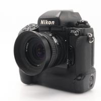 Nikon F5 body + Nikon AF 28mm F/2.8 D occasion