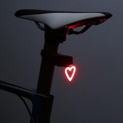 Multi verlichting modi fiets licht USB opladen LED fiets licht Flash staart verlichting voorbergen fiets zadelpen (hart)