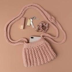 Yarn and Colors Cool Cross Body Bag Haakpakket 3 Rosé