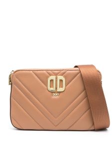 DKNY sac à bandoulière matelassé Delphine à plaque logo - Marron