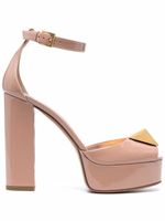 Valentino Garavani sandales Roman Stud à talon - Rose