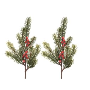 Kersttakken/dennentakken - 2x - groen met bessen - 36 cm