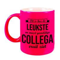 Dit is hoe de leukste en meest geweldige collega eruitziet - koffiemok - neon roze - 330 ml