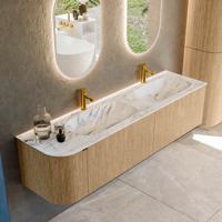 Badmeubel Mondiaz Kurve-Dlux | 175 cm | Meubelkleur Oak | Wastafelkleur Glace | Solid surface | Dubbele spoelbak | 2 kraangaten Badmeubel Mondiaz Kurve-Dlux | 175 cm | Meubelkleur Oak | Wastafelkleur Glace | Solid surface | Dubbele spoelbak | 2 kraangaten