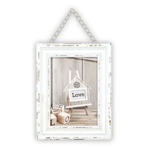 Houten fotolijst vintage wit met metalen ophangketting geschikt voor een foto van 20 x 30 cm