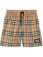 Burberry Kids short de bain à carreaux - Tons neutres