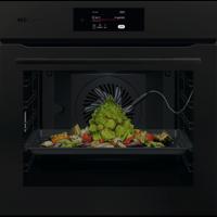 AEG 7000 MealAssist - Heteluchtoven met pyrolysereiniging BP7200T