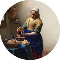 Fotobehang - Vermeer The Milkmaid 140x140cm rond - Vliesbehang - thumbnail