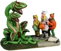 Lemax terrified trick-or-treaters tafereel Spooky Town 2024