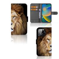 iPhone 14 Pro | Telefoonhoesje | Met pasjeshouder | Leeuw