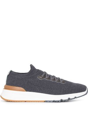 Brunello Cucinelli baskets en maille - Gris