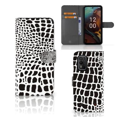 Nokia XR21 | Telefoonhoesje | Met pasjeshouder | Slangenprint