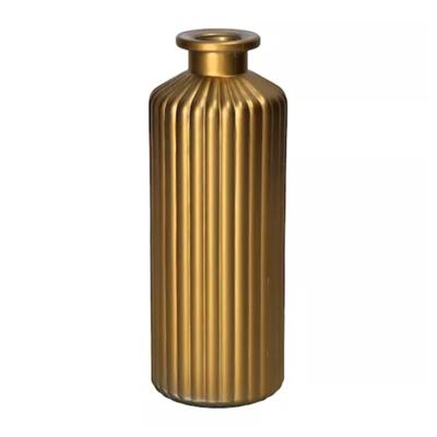 Flesvaas Caro - metallic goud - glas - D5 x H20 cm - bloemenvaas Flesvaas Caro - metallic goud - glas - D5 x H20 cm - bloemenvaas