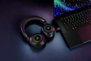 Razer Kraken V4 Headset Draadloos Hoofdband Gamen USB Type-A Bluetooth Zwart