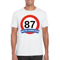 87 jaar and still looking good - t-shirt verkeersbord print - wit - heren - verjaardag