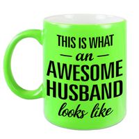 Awesome husband / echtgenoot fluor groene cadeau mok / verjaardag beker 330 ml - feest mokken - thumbnail
