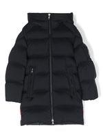 Moncler Enfant manteau matelassé à logo appliqué - Bleu