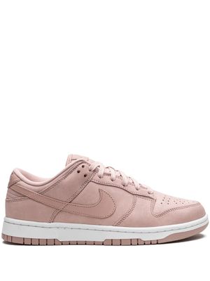 Nike "baskets Dunk Premium MF ""Soft Pink""" - Rose