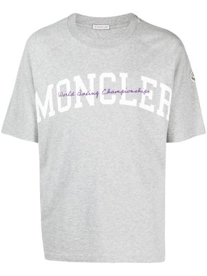 Moncler t-shirt en coton à logo imprimé - Gris