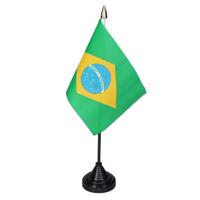 Vlag Brazilie tafelvlaggetjes - 1x stuks - 10 x 15 cm vlag - met zwarte standaard
